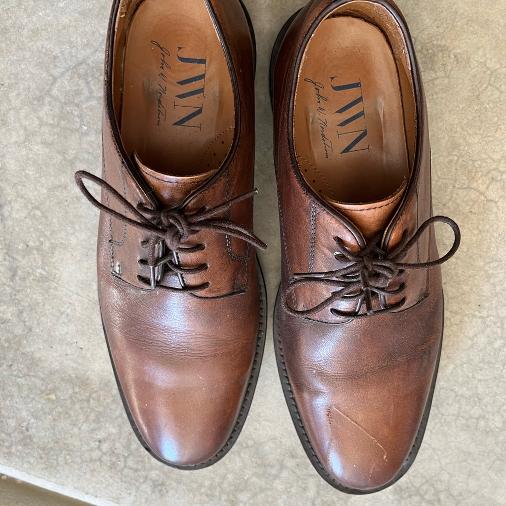Men's Classic Brown Oxfords